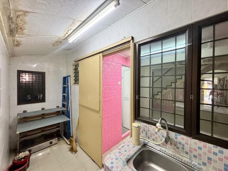 2-storey Terraced House for Sale in Wangsa Melawati (Wangsa Maju) - Shaziery Iskandar - Kitchen - PropertyGuru.com.my