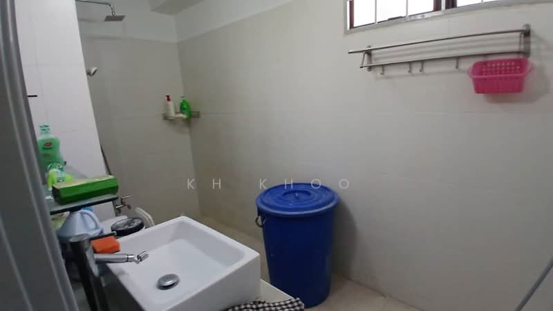 Condominium for Sale at Tropika Paradise Condominium - KH Khoo - Bathroom - PropertyGuru.com.my