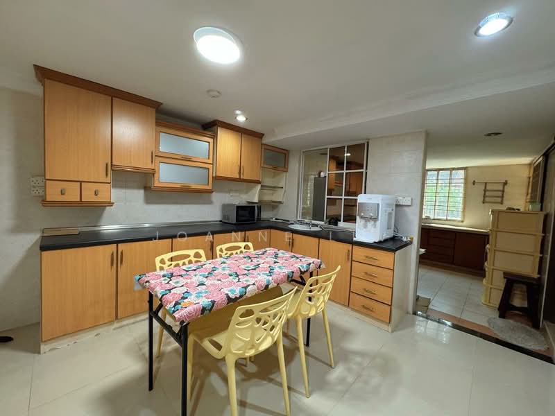 Minden Heights Double Storey Terrace ( Big Garden ) Facing North untuk Untuk Dijual - RM 1,750,000, Mac 2026 - Kitchen - PropertyGuru.com.my