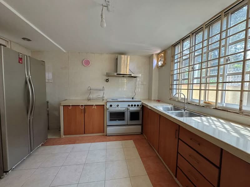 Minden Heights Double Storey Terrace ( Big Garden ) Facing North untuk Untuk Dijual - RM 1,750,000, Mac 2026 - Kitchen - PropertyGuru.com.my