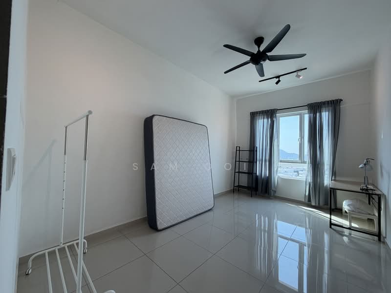 Condominium for Sale at Solaria Residences - Sam Ooi - Bedroom - PropertyGuru.com.my