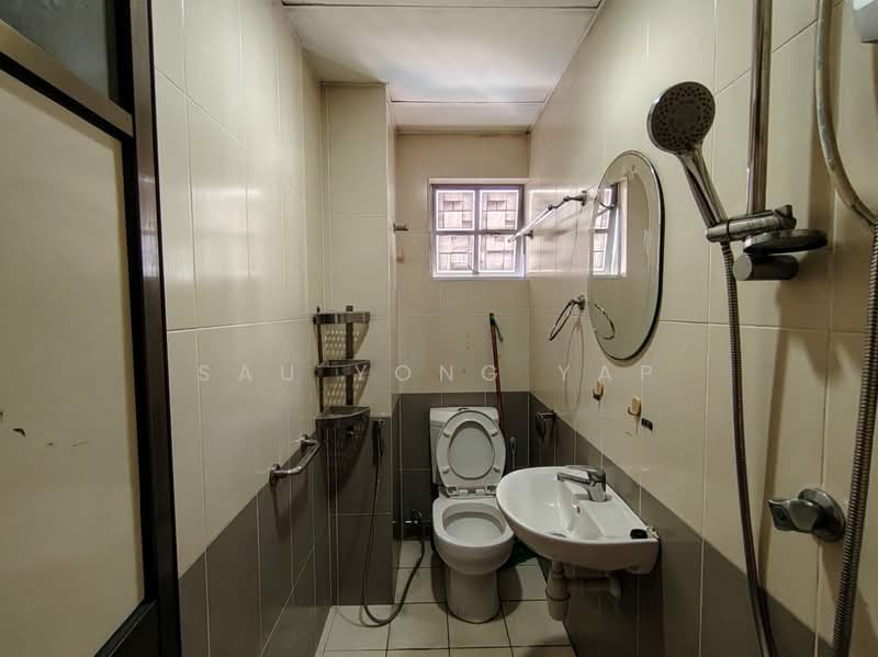 Condominium for Sale at Desa Cindaimas - sau yong yap - Bathroom - PropertyGuru.com.my