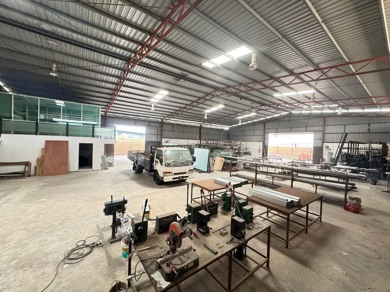 Factory for Rent in Sungai Buloh (Selangor) - Crystal Gan - Interior - PropertyGuru.com.my