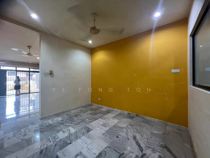 2-storey Terraced House for Sale in Skudai (Johor) - Ee Fong Toh - Living Room - PropertyGuru.com.my
