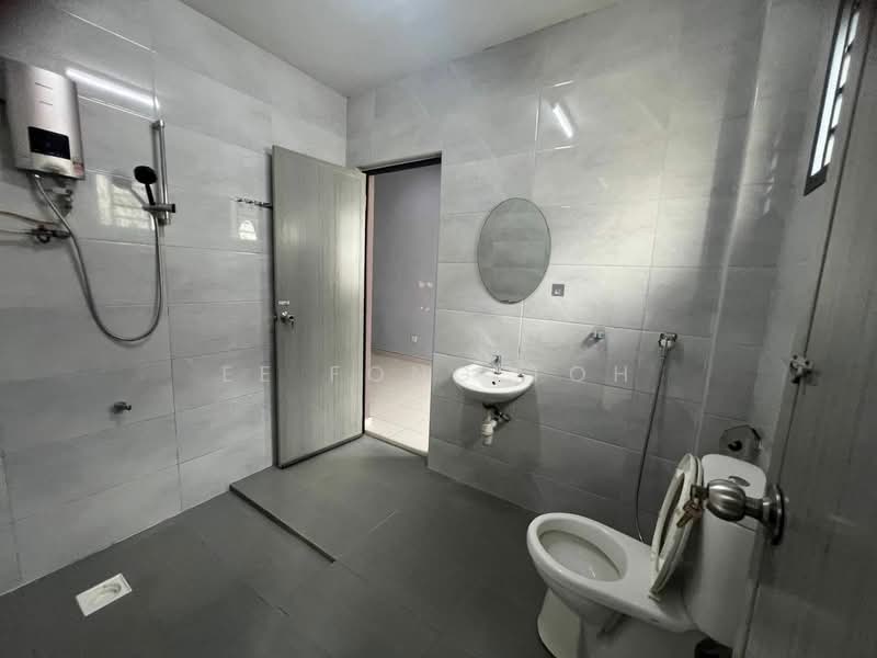 2-storey Terraced House for Sale in Skudai (Johor) - Ee Fong Toh - Bathroom - PropertyGuru.com.my