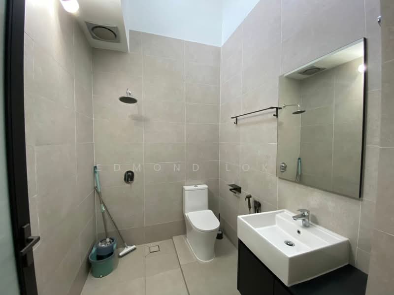 Rumah Teres 3 Tingkat untuk Dijual di Selayang (Selangor) - Edmond Loke - Bathroom - PropertyGuru.com.my