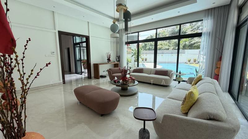 Bungalow House for Sale in Kota Kemuning (Shah Alam) - Anjoe Tang - Living Room - PropertyGuru.com.my