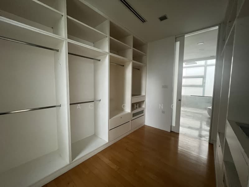 Kiara 9 Residency untuk Untuk Dijual - RM 3,600,000, Mac 2026 - Walk In Wardrobe - Master Bedroom - PropertyGuru.com.my