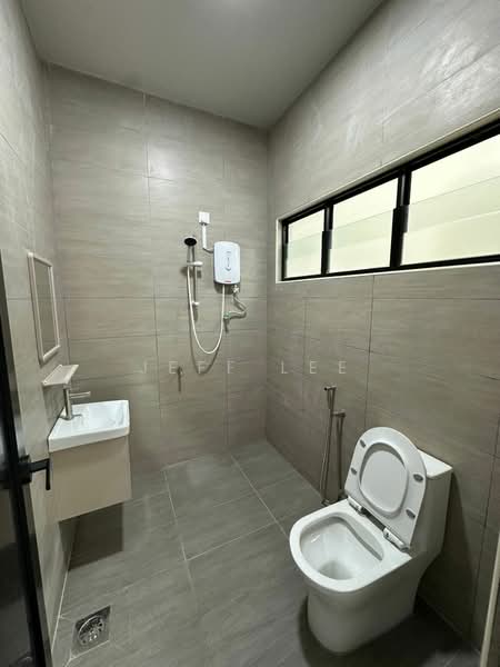 1-storey Terraced House for Rent in Johor Bahru (Johor) - Jeff Lee - Bathroom - PropertyGuru.com.my