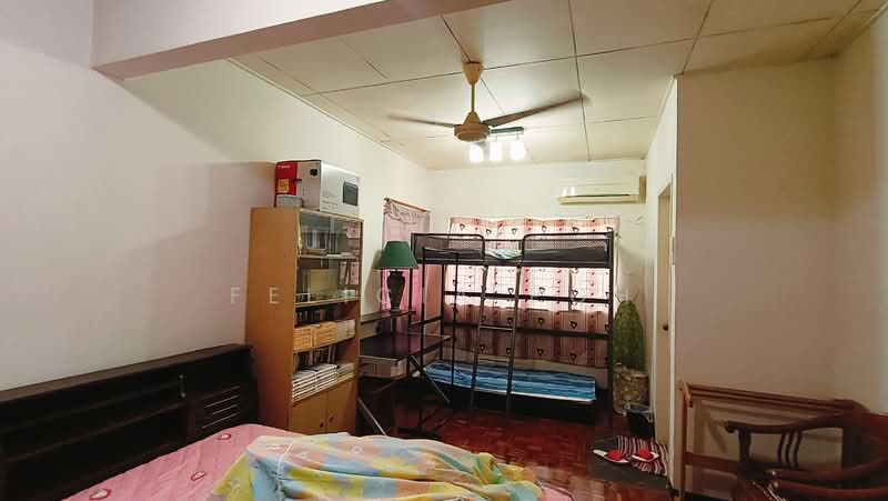 2-storey Terraced House for Sale in Damansara Jaya (Petaling Jaya) - Felicia Poh - Bedroom - PropertyGuru.com.my