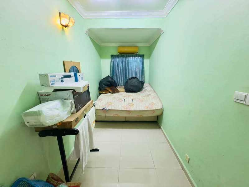 Taman Sri Nanding untuk Untuk Dijual - RM 315,000, Mac 2026 - Bedroom - PropertyGuru.com.my