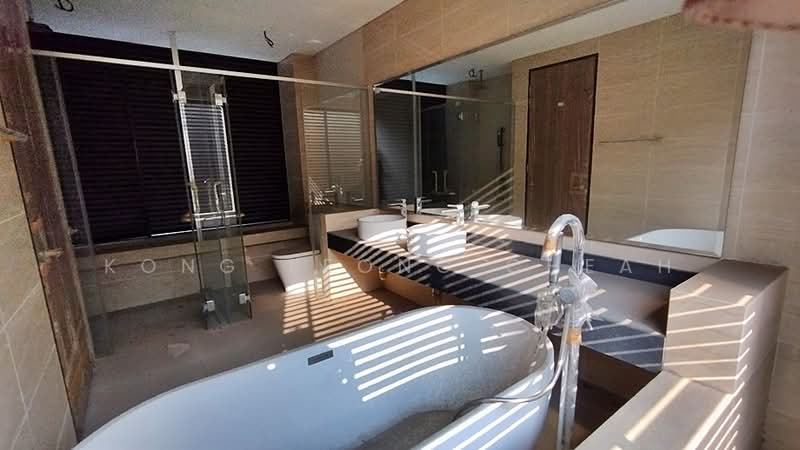 Semi-Detached House for Sale in Shah Alam (Selangor) - Kong Leong Cheah - Bathroom - PropertyGuru.com.my