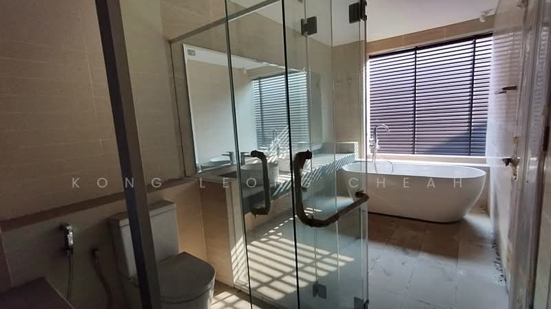 Semi-Detached House for Sale in Shah Alam (Selangor) - Kong Leong Cheah - Bathroom - PropertyGuru.com.my