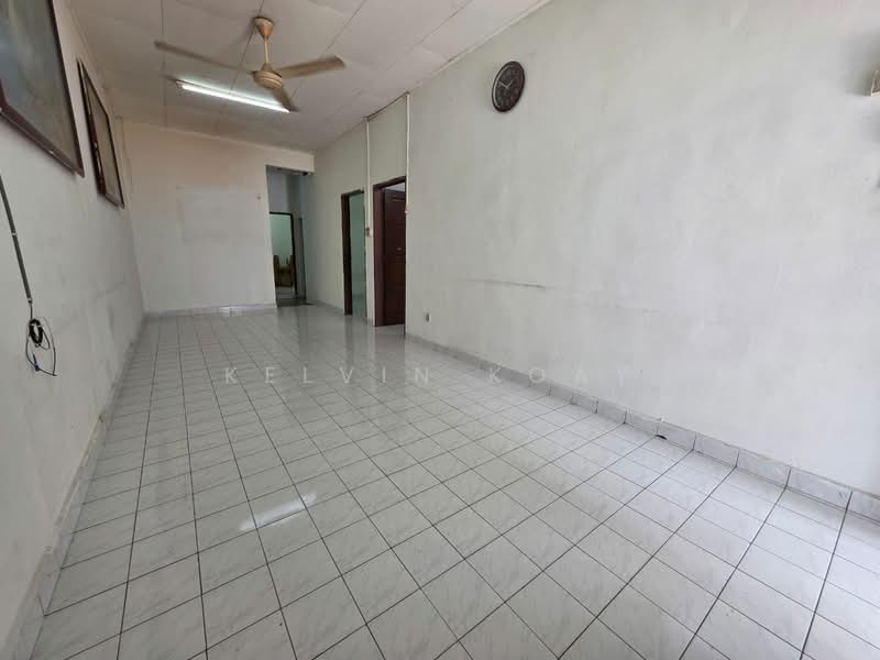 Taman Megah Ria untuk Untuk Dijual - RM 478,000, Mac 2026 - Living Room - PropertyGuru.com.my