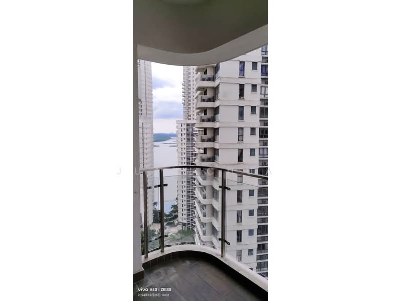 Bay Point @ Country Garden Danga Bay untuk Untuk Disewa - RM 2,700 /bulan, Mac 2026 - Balcony - PropertyGuru.com.my