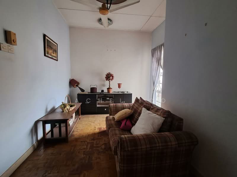 2-storey Terraced House for Sale in Usj 20 (Subang Jaya) - Rachel Too - Living Room - PropertyGuru.com.my