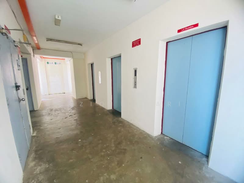 Condominium for Sale at Desaminium Flora - Haziq Bohari - Corridor - PropertyGuru.com.my