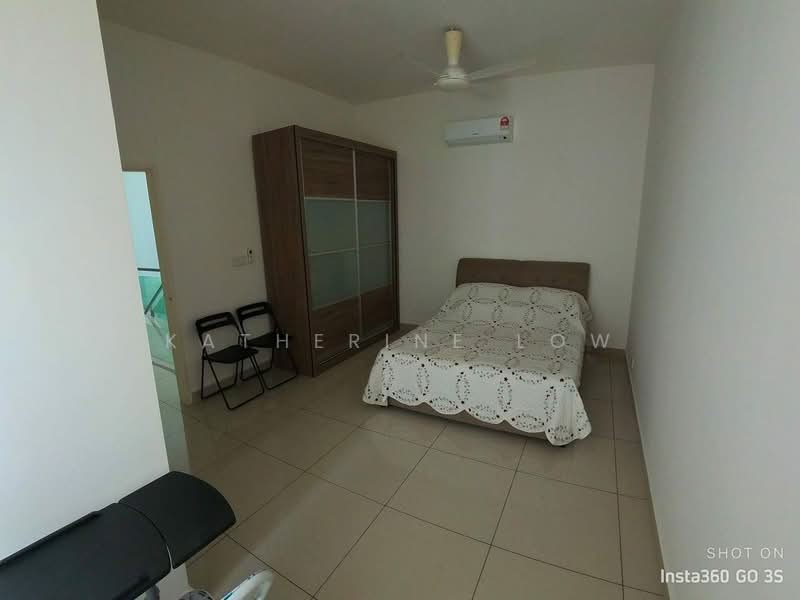 Cluster House for Sale in Taman Seri Austin (Tebrau) - Katherine Low - Bedroom - PropertyGuru.com.my