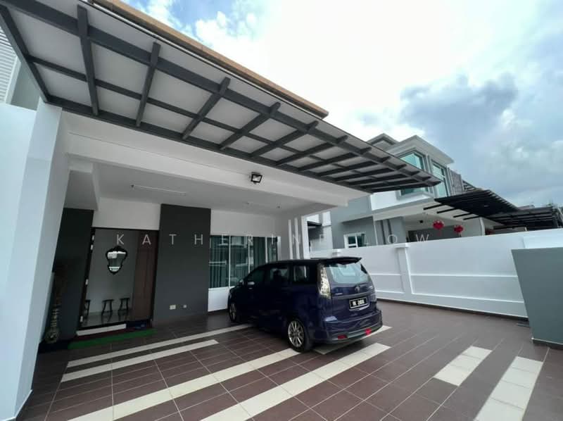 Cluster House for Sale in Taman Seri Austin (Tebrau) - Katherine Low - Exterior - PropertyGuru.com.my