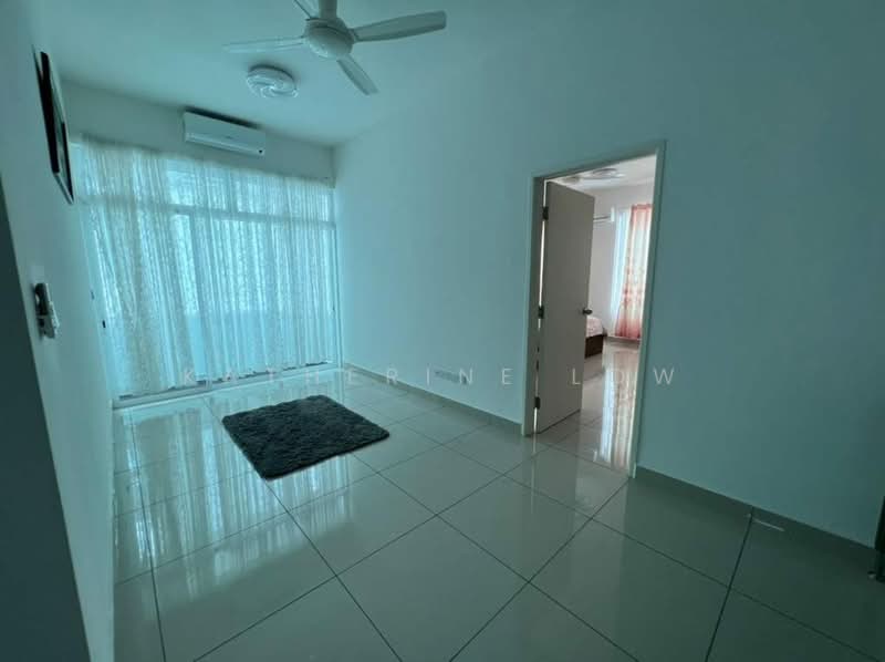 Cluster House for Sale in Taman Seri Austin (Tebrau) - Katherine Low - Living Room - PropertyGuru.com.my