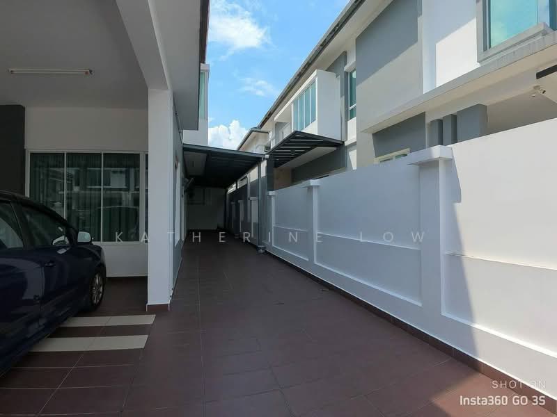 Cluster House for Sale in Taman Seri Austin (Tebrau) - Katherine Low - Exterior - PropertyGuru.com.my