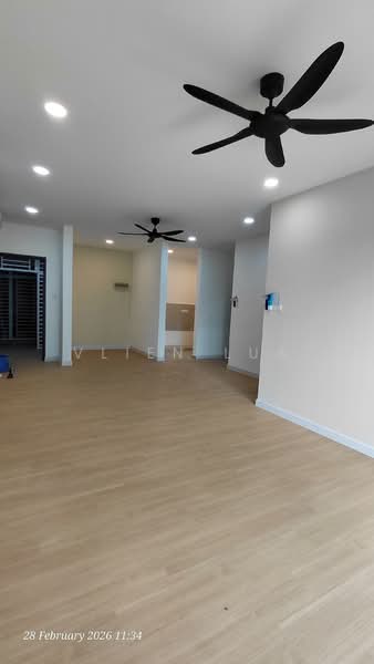 D'carlton (Residensi Seri Mega) untuk Untuk Disewa - RM 1,500 /bulan, Mac 2026 - Living Room - PropertyGuru.com.my