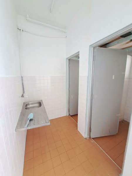 Shop for Sale in Taman Puteri Wangsa (Ulu Tiram) - Ming Yeap - Interior - PropertyGuru.com.my