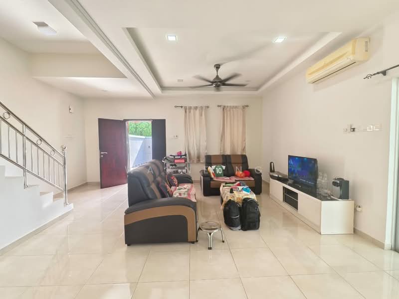 2-storey Terraced House for Sale in Nusa Sentral (Iskandar Puteri (Nusajaya)) - Wayne Ng - Living Room - PropertyGuru.com.my