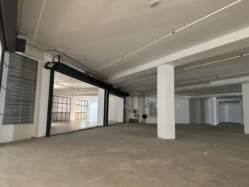 10,000sf Shop Office@ Emporis Retail Mall, Kota Damansara, PJ untuk Untuk Disewa - RM 25,000 /bulan, Mac 2026 - Interior - PropertyGuru.com.my