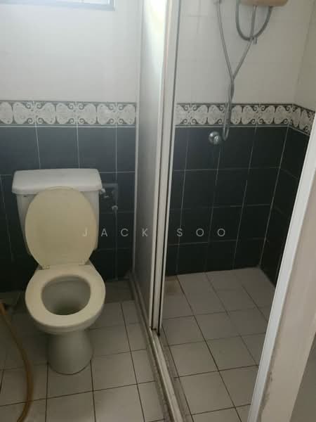 Bukit Rahman Putra untuk Untuk Disewa - RM 1,700 /bulan, Mac 2026 - Bathroom - PropertyGuru.com.my