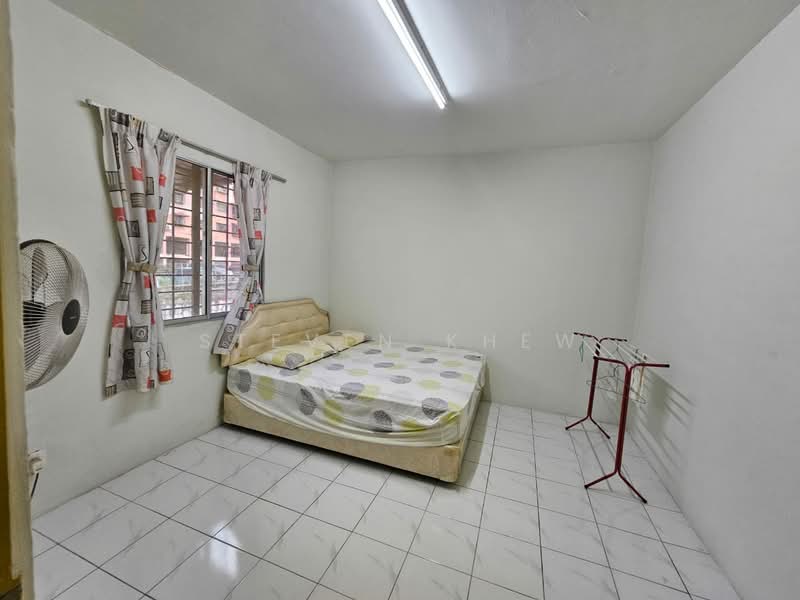 Lestari Apartment untuk Untuk Dijual - RM 195,000, Mac 2026 - Bedroom - PropertyGuru.com.my