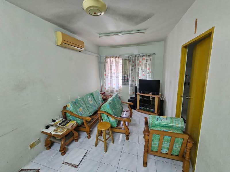 Lestari Apartment untuk Untuk Dijual - RM 195,000, Mac 2026 - Living Room - PropertyGuru.com.my