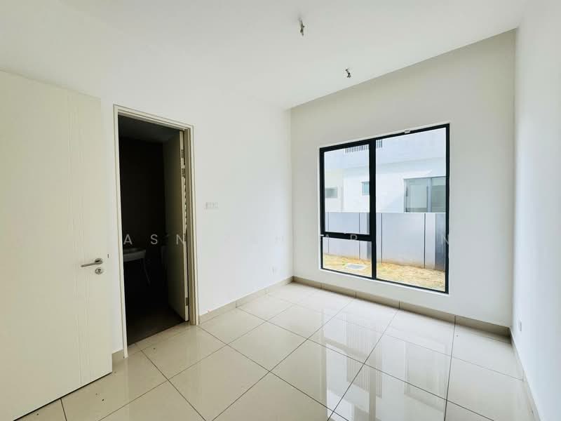 Broadleaf Residences Taman Alam Kemuning Shah Alam untuk Untuk Dijual - RM 2,450,000, Mac 2026 - Interior - PropertyGuru.com.my