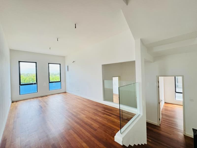 Broadleaf Residences Taman Alam Kemuning Shah Alam untuk Untuk Dijual - RM 2,450,000, Mac 2026 - Living Room - PropertyGuru.com.my