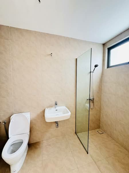 Broadleaf Residences Taman Alam Kemuning Shah Alam untuk Untuk Dijual - RM 2,450,000, Mac 2026 - Bathroom - PropertyGuru.com.my