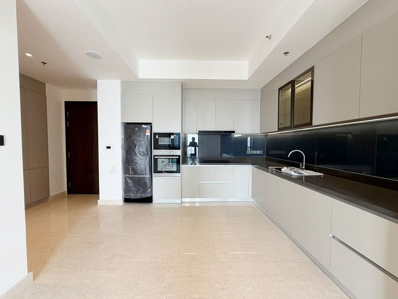 Servis Apartment untuk Dijual di Marriott Residence @ Gurney - Allen Yeoh - Kitchen - PropertyGuru.com.my