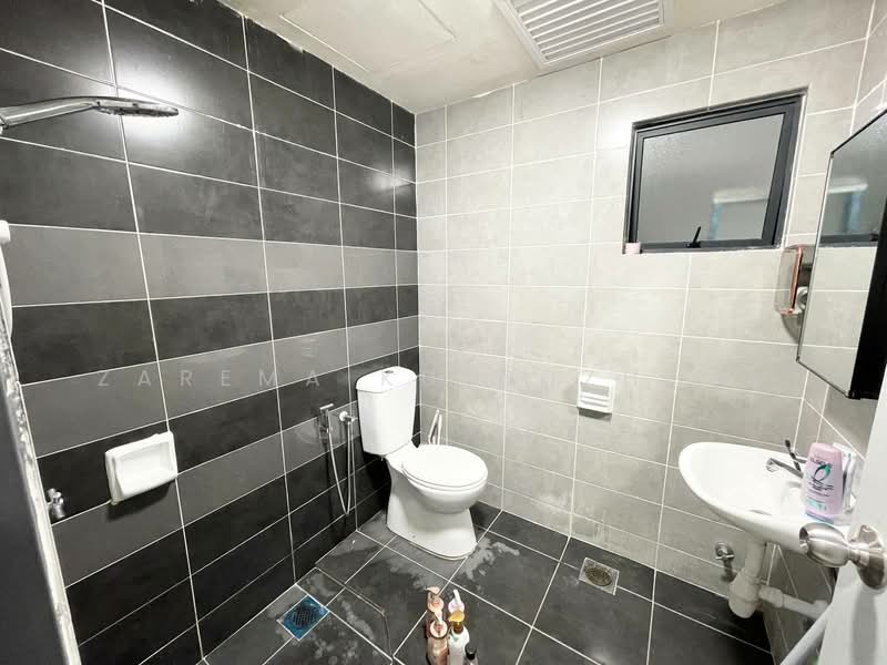 Condominium for Sale at 1 Harmonis - Zarema Kulbuzheva - Bathroom - PropertyGuru.com.my