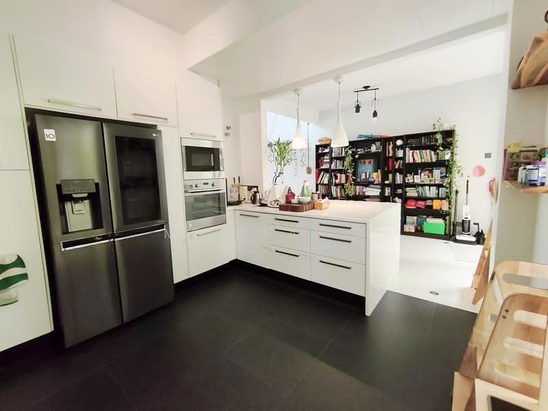 3-storey Terraced House for Sale in Taman TAR (Tun Abdul Razak) (Ampang) - Mel Walia - Kitchen - PropertyGuru.com.my