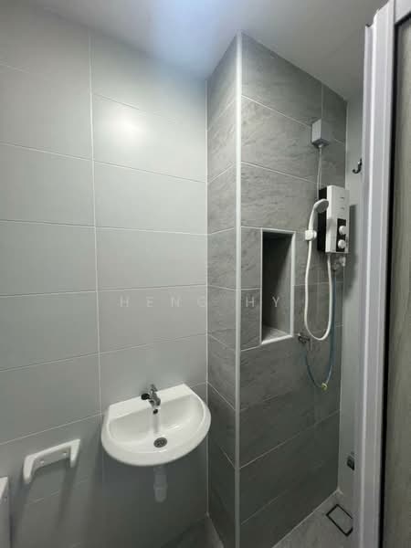 Condominium for Rent at KSL Residence 2 @ Kangkar Tebrau - Heng Hy - Bathroom - PropertyGuru.com.my