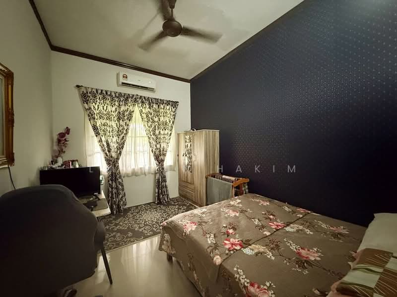 Bandar Nusaputra untuk Untuk Dijual - RM 1,200,000, Mac 2026 - Bedroom - PropertyGuru.com.my