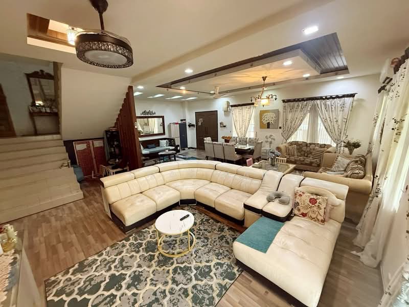 Bandar Nusaputra untuk Untuk Dijual - RM 1,200,000, Mac 2026 - Living Room - PropertyGuru.com.my