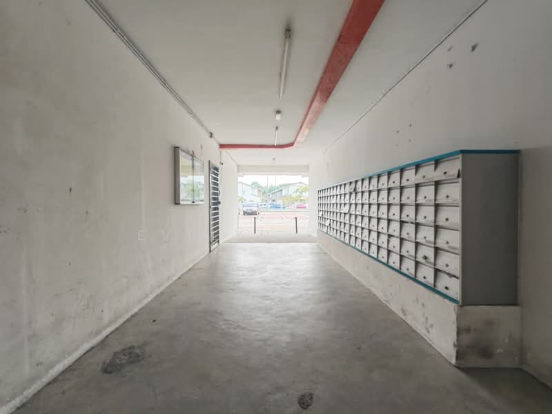 Pangsapuri untuk Dijual di Desa Mas Apartment - Evelyn Khoo - Corridor - PropertyGuru.com.my