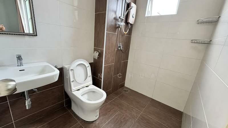 Cluster House for Sale in Iskandar Puteri (Nusajaya) (Johor) - Juan Chua - Bathroom - PropertyGuru.com.my