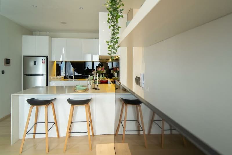 Service Residence for Rent at Star Residences One - Joey Lim - Kitchen - PropertyGuru.com.my