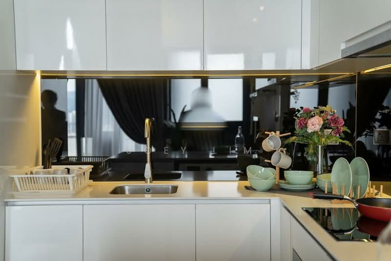 Service Residence for Rent at Star Residences One - Joey Lim - Kitchen - PropertyGuru.com.my