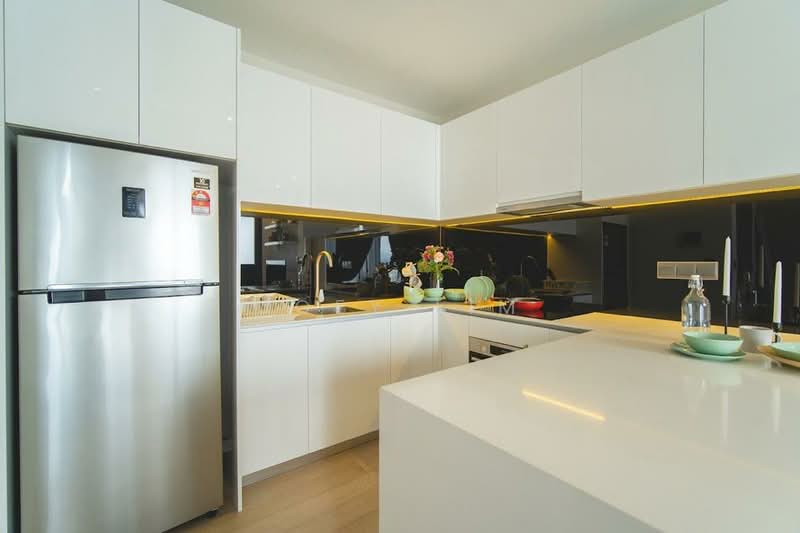 Service Residence for Rent at Star Residences One - Joey Lim - Kitchen - PropertyGuru.com.my