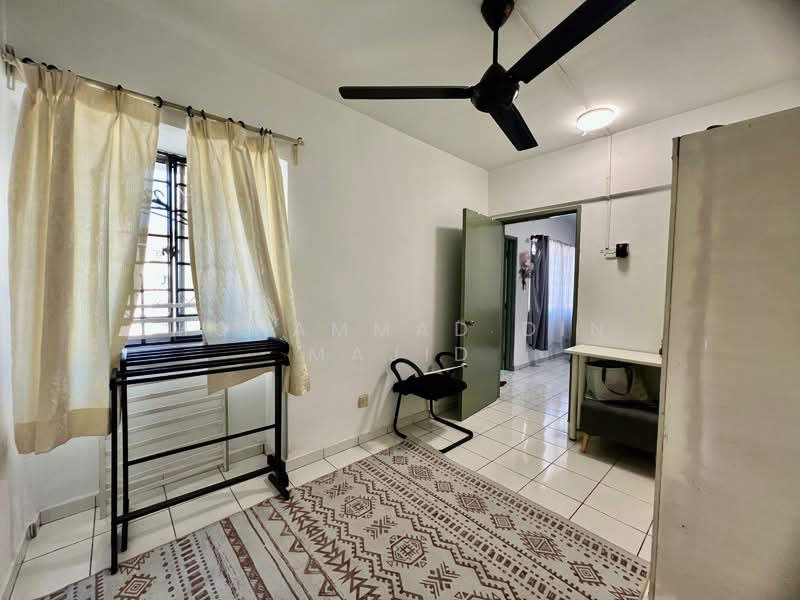 Apartment for Sale at Pangsapuri Subang Suria - Mohammad Din Majid - Interior - PropertyGuru.com.my