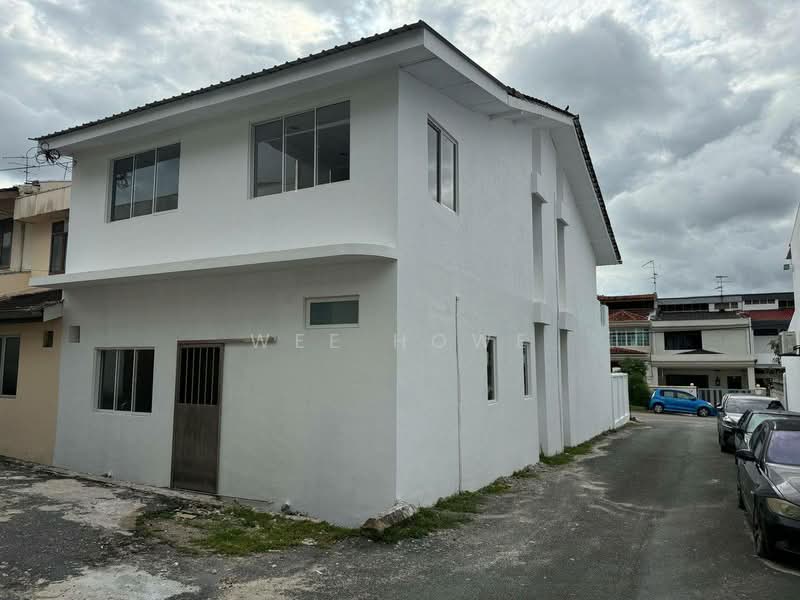 2-storey Terraced House for Sale in Taman Tasek (Johor Bahru) - Wee Howe - Exterior - PropertyGuru.com.my