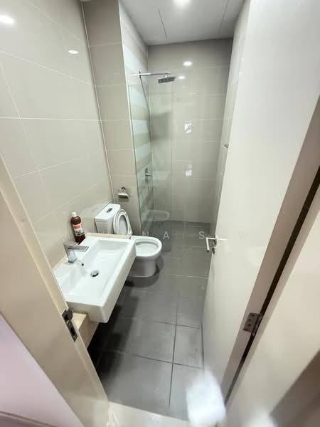Service Residence for Rent at South View - Athena Saw - Bathroom - PropertyGuru.com.my