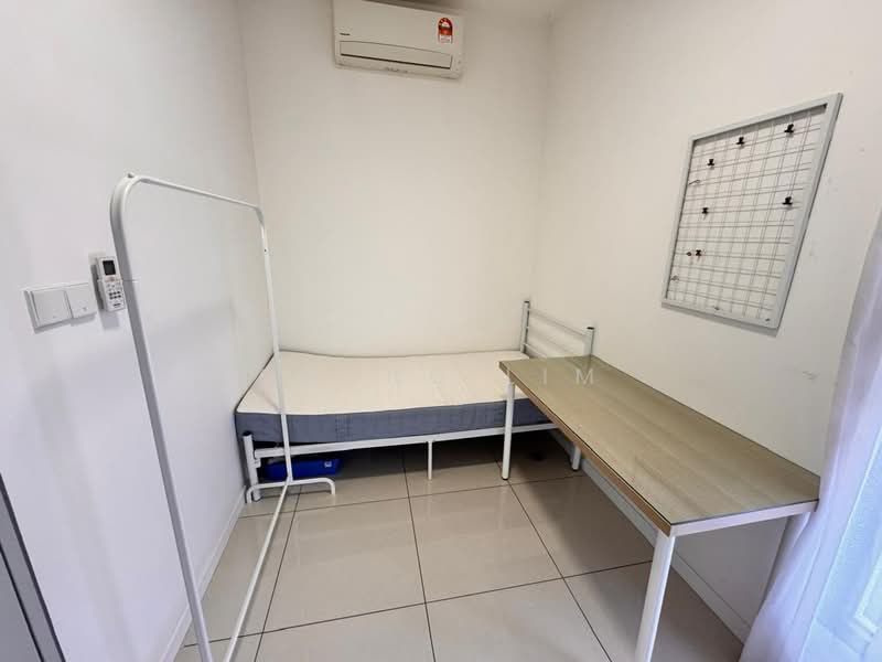 Service Residence for Rent at Residential Suites @ HighPark - Soung Lim - Bedroom - PropertyGuru.com.my